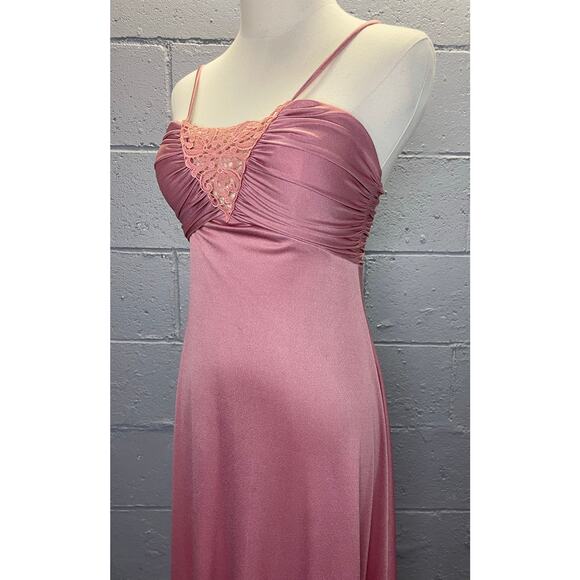Vtg 70s Sleeveless Maxi Dress Pink Dusty Rose Shimmery Disco Crochet Ruched SM - Picture 1 of 10